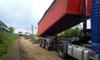 Lucrări pe drumul Vânători – limită cu județul Sălaj