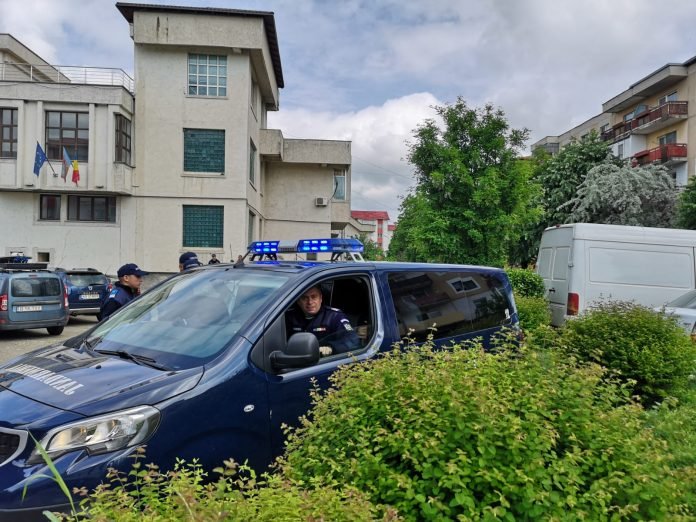 Protestatari anti-PSD, luați cu duba. Rareș Bogdan: Unde am mai văzut asta? Nu le-ar fi rușine...