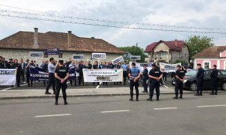 Protest la Penitenciarul Gherla: „Avem un singur dor, vă vrem la vorbitor”