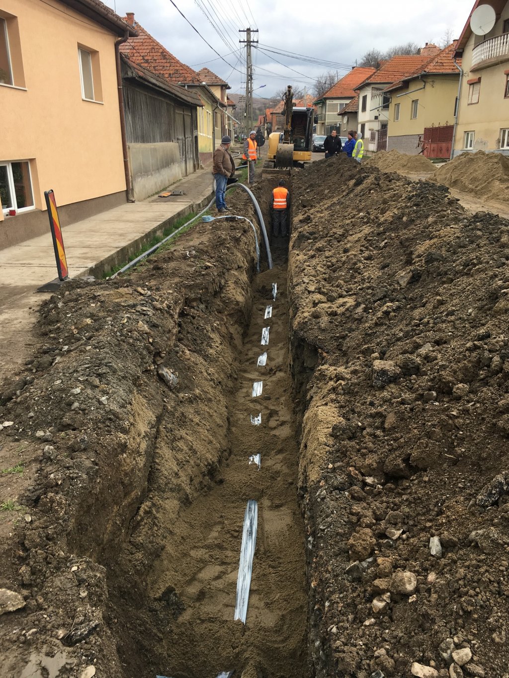 Apă potabilă în trei localităţi din comuna Baciu