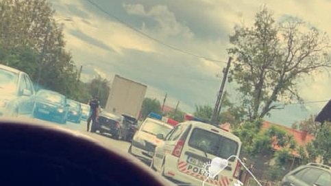 Accident Cluj. Impact între trei mașini și un tir