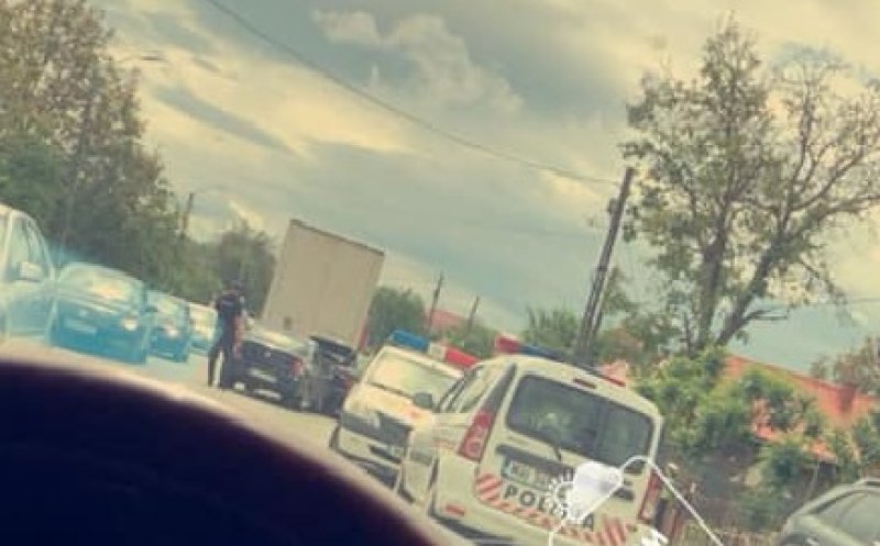 Accident Cluj. Impact între trei mașini și un tir