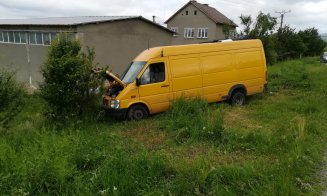 Accident Cluj: Două dube, cap în cap