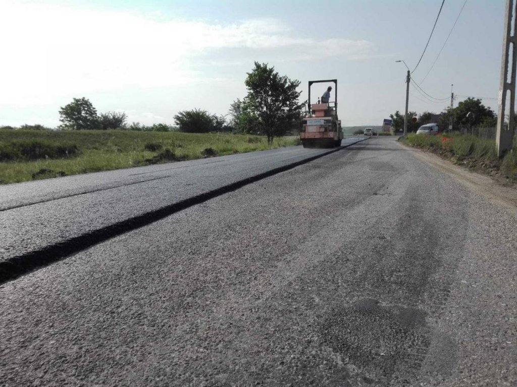 CJ Cluj reziliază contractul cu Kiat pentru modernizarea unui drum județean. "Nu au capacitatea să lucreze"