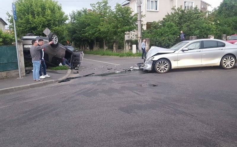 Accident spectaculos la trecerea pe sub Calea Turzii