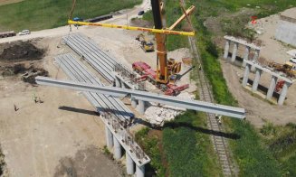 Tur de forță pe autostrada Sebeș-Turda / În 2 săptămâni s-au ridicat grinzile la 7 supratraversări