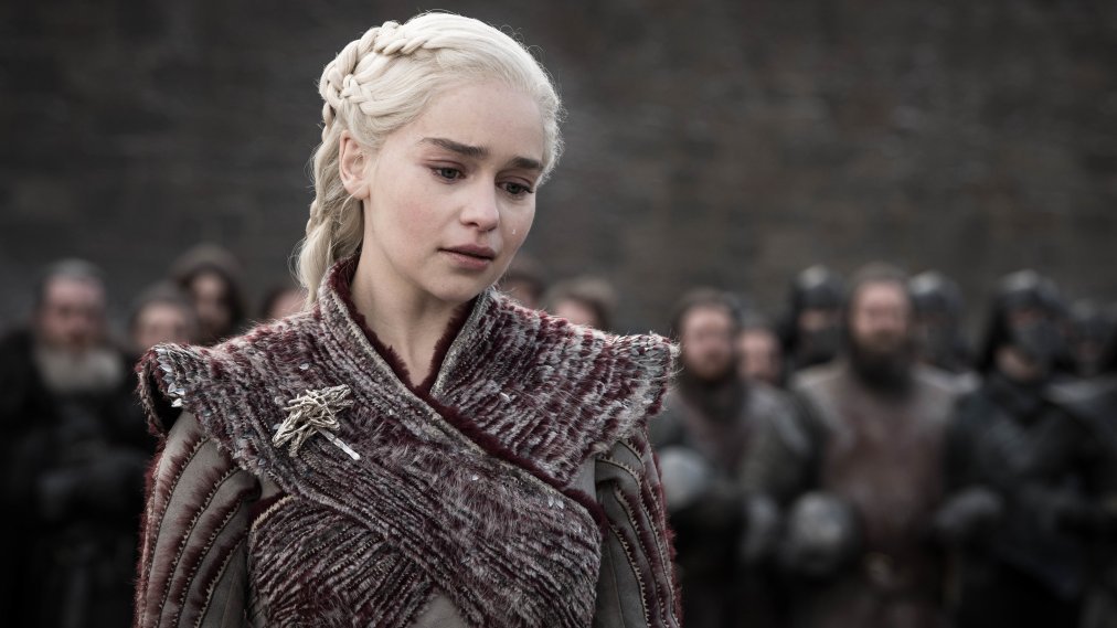 Emilia Clarke regretă că şi-a irosit tinereţea cu filmările la Game of Thrones. „Am pierdut cei mai frumoşi ani, când trebuie să faci nebunii”