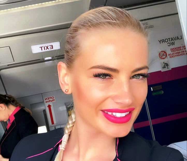 Stewardesă din Cluj, îngerul din avion