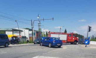 Accident la intersecția Tetarom din Jucu. Trei răniți