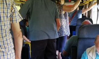 Imagini de groază din trenul Cluj-Iaşi. Călătorii se calcă în picioare