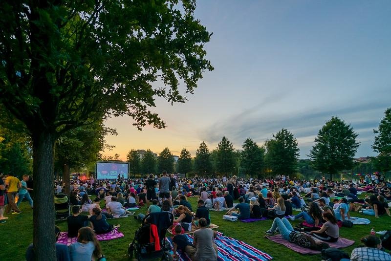 "O vară rock'n'roll" se vede vineri, la „Movie Nights", în Iulius Parc