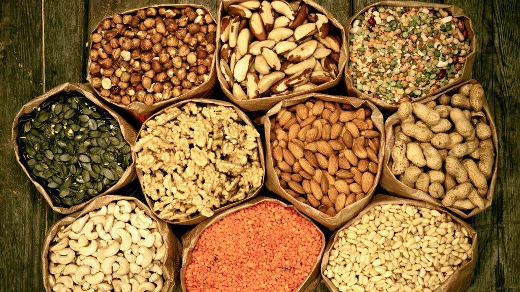 Dieta cu alune și nuci te scapă de kilograme rapid.  Vezi meniul pentru o zi