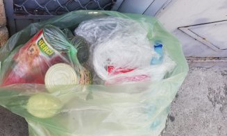 Clujul, luat pe nepregătite de colectarea selectivă obligatorie. Gunoiaele sunt aruncate la grămadă, iar clujenii - zăpăciţi de noile reguli