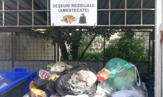Clujul, luat pe nepregătite de colectarea selectivă obligatorie. Gunoiaele sunt aruncate la grămadă, iar clujenii - zăpăciţi de noile reguli