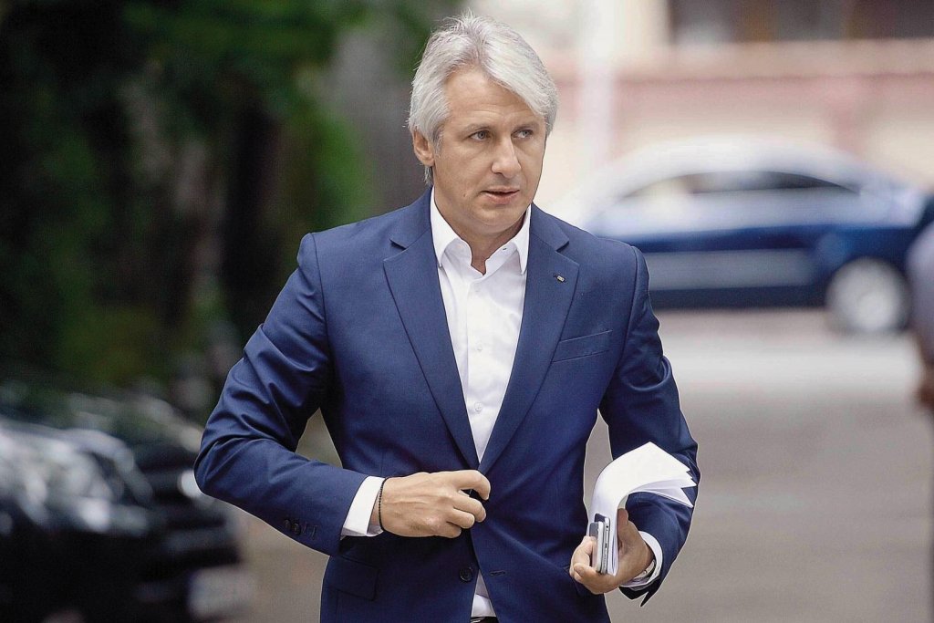Iohannis a semnat! Teodorovici, înscăunat vicepremier