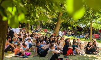 Ziua 3 la Jazz in the Park. Târg vintage, expoziție de pictură și multe concerte