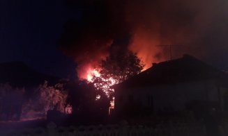 Incendiu puternic la o casă din Cășeiu