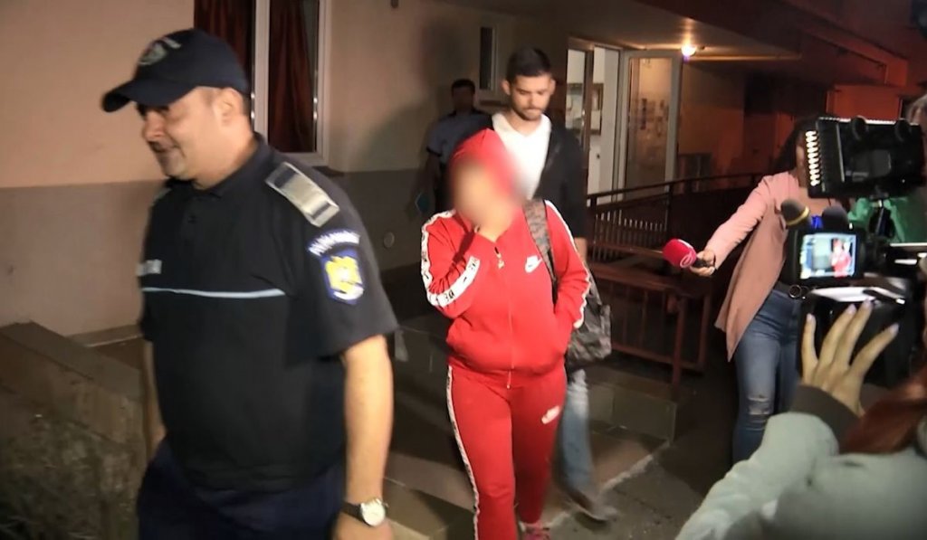 Mama care şi-a omorât în bătaie copilul de 9 ani, arestată preventiv / Ce se întâmplă cu fraţii băiatului