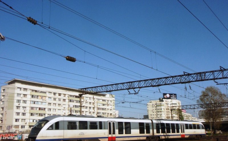 Administrația Boc, somată să prioritizeze trenul metropolitan