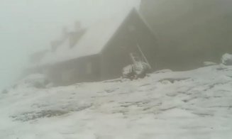 Peisaj de iarnă, în luna lui Cuptor. Se redeschide sezonul de schi?
