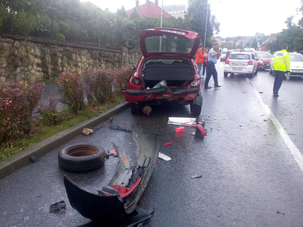 Accident pe Calea Turzii. O persoană, dusă la spital