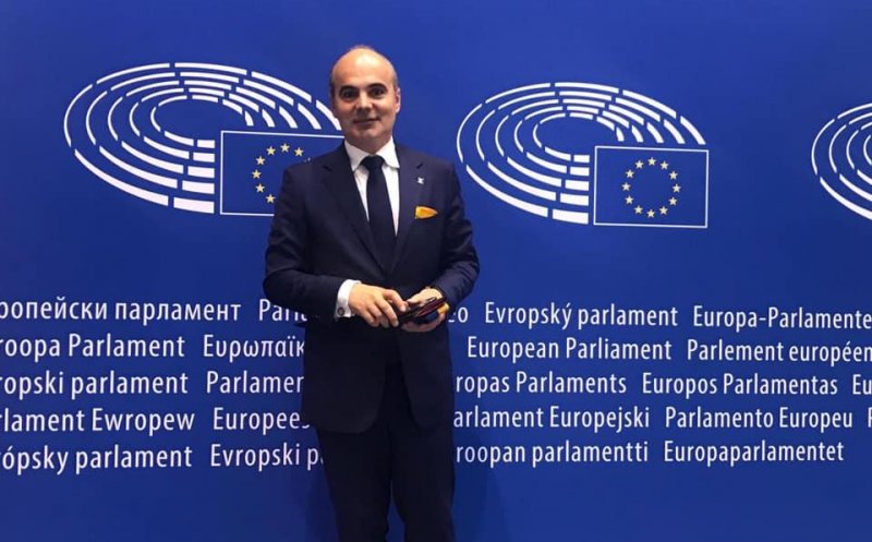 Rareș Bogdan, primele discursuri în Parlamentul European. "Ni s-a promis aderarea la Spațiul Schengen, dar am fost amăgiți" / "Republica Moldova poate aduce plusvaloare Uniunii"