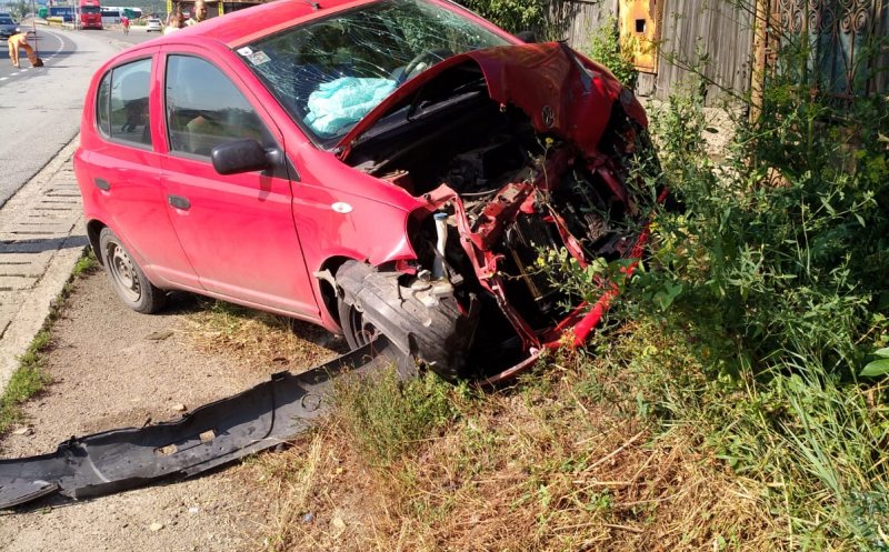 A adormit la volan și a intrat pe contrasens. O femeie, transportată la UPU