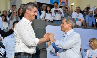 Barna președinte, Cioloș premier