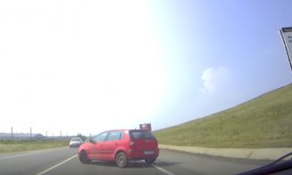 Imagini incredibile cu accidentul din Răscruci! Întoarce pe banda continuă