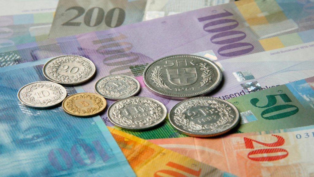 Curs valutar. Nivel record pentru francul elvețian
