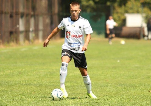 Universitatea Cluj a transferat un fundaș de viitor. Jucătorul a și debutat pentru “Șepcile roșii”