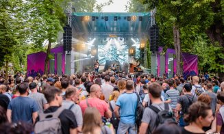 După ce 100.000 de oameni s-au distrat la festival, Jazz in the Park a curăţat şi replantat iarbă în Parcul Central