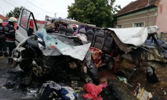 Accident grav lângă Huedin, soldat cu doi morţi şi şapte răniţi