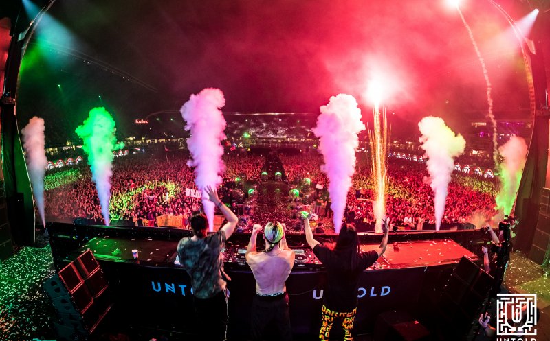 90.000 de oameni în prima zi de UNTOLD. Distracţie la maxim, super concerte, super atmosferă