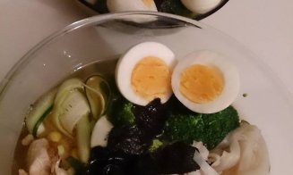 Catering cu produse locale/ O tânără revoluţionează mâncarea pentru ocazii speciale cu tarte, pateuri şi brânzeturi à la Cluj