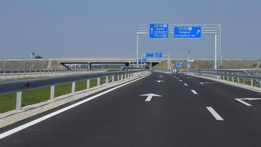 Atenţionare de călătorie Ungaria. Sistemul electronic de taxare rutieră, suspendat pentru câteva ore