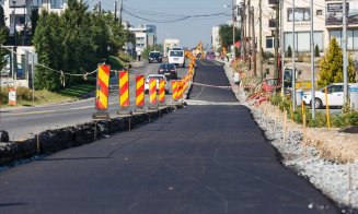 Primul strat de asfalt pe noua bandă a străzii Bună Ziua