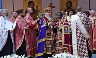 Adormirea Maicii Domnului. Mitropoliţii Clujului şi de Rwanda săvârşesc Sfânta Liturghie  la Nicula