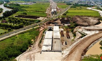 Deschiderea circulației pe Autostrada Sebeș - Turda, tot mai departe de promisiunile ministrului Cuc. VIDEO din dronă
