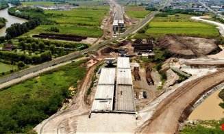Deschiderea circulației pe Autostrada Sebeș - Turda, tot mai departe de promisiunile ministrului Cuc. VIDEO din dronă