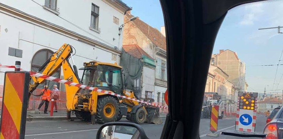 Șantierul de pe Regele Ferdinand blochează Clujul. Traficul, pe o singură bandă