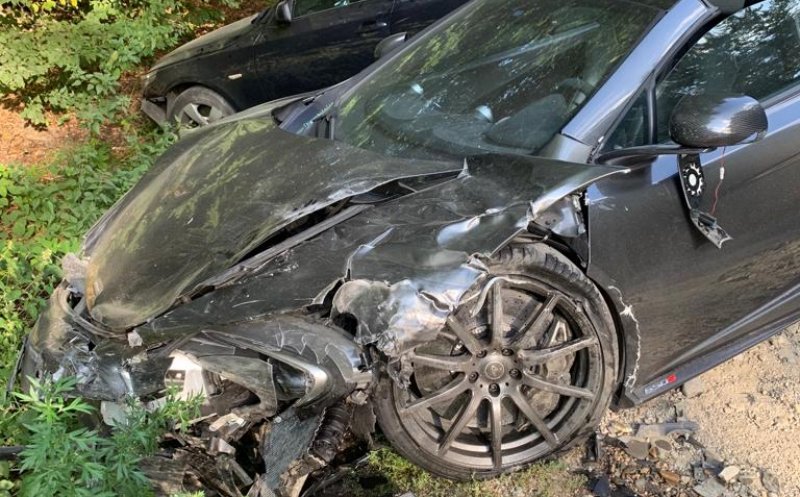 Accidentul din Făget. Două persoane la urgență, după ce inițial au refuzat transportul la spital