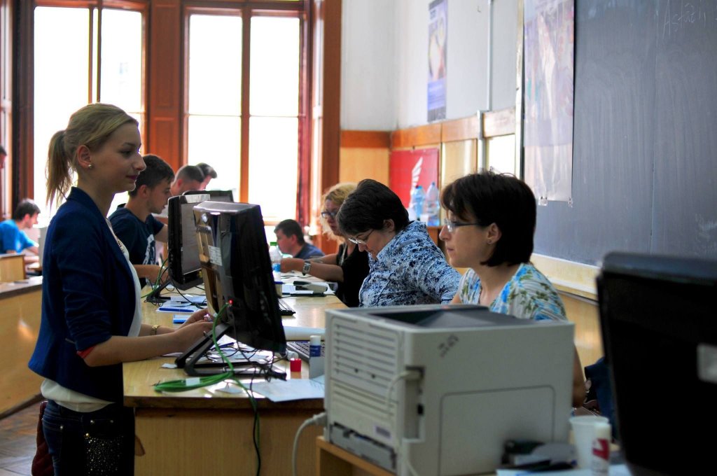 Fabricile de informaticieni ale Clujului. Cât câștigă pe an un IT-ist