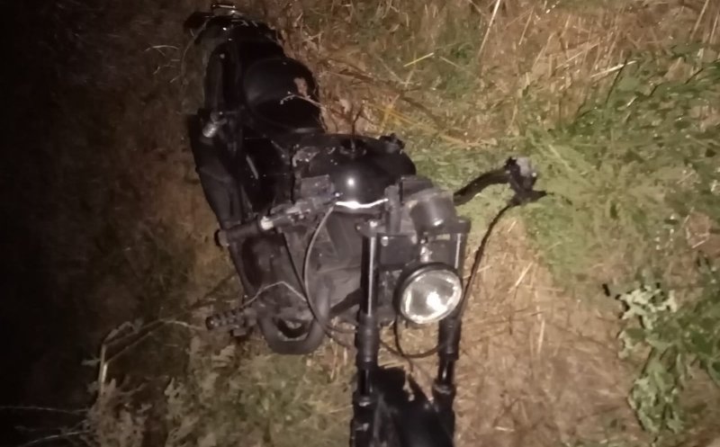 Tânăr, rănit ușor în Cămărașu, după ce a pierdut controlul motocicletei