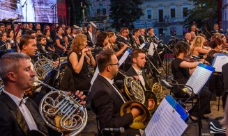 Concert în aer liber, la deschiderea stagiunii Operei din Cluj. Mii de spectatori, prezenţi "La Operă"