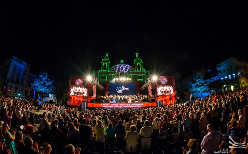 Concert în aer liber, la deschiderea stagiunii Operei din Cluj. Mii de spectatori, prezenţi "La Operă"