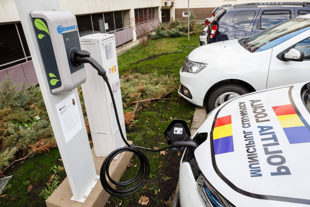Mașini de intervenție electrice pentru Poliția Locală din Cluj