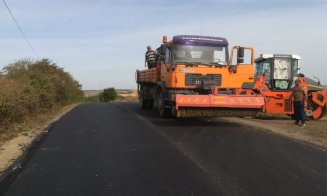 După ce a concediat Kiat, CJ a început asfaltarea pe DJ 150 Mociu – Frata – Viișoara
