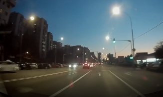 Video șocant! Femeie, la un pas de a fi spulberată pe o trecere de pietoni din Cluj