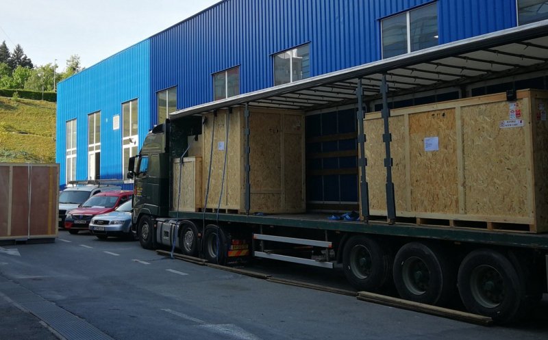 O tipografie din Cluj și-a adus un utilaj de decupare cu laser de 1,6 milioane de euro